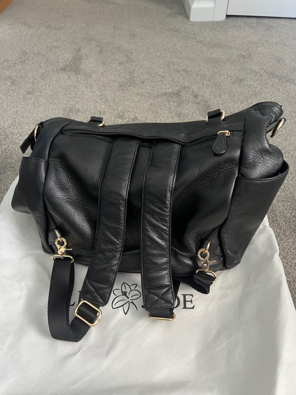 Lily Jade Black Leather Tote Bag - Picture 3 of 5